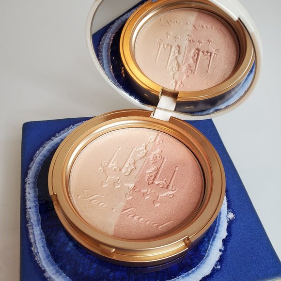 Too Faced | Makeup | Discontinued Too Faced Candelight Glow 5 W Bun |  Poshmark